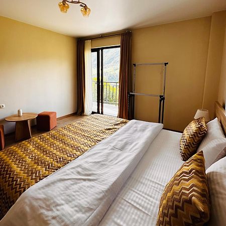 "Panorama" Kakhri Hotel Mestia Eksteriør billede