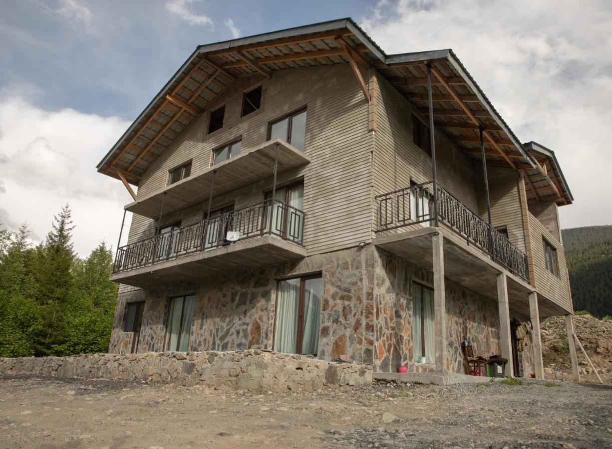 "Panorama" Kakhri Hotel Mestia Eksteriør billede