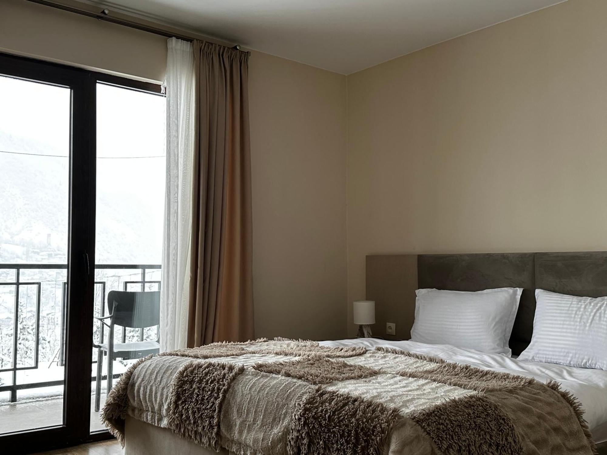 "Panorama" Kakhri Hotel Mestia Eksteriør billede